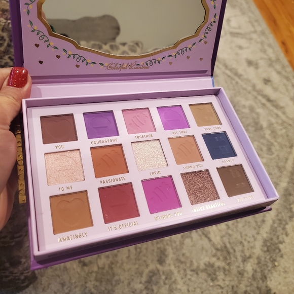 Blankets and baby blankets and cosmetic products - Picture 12 of 12